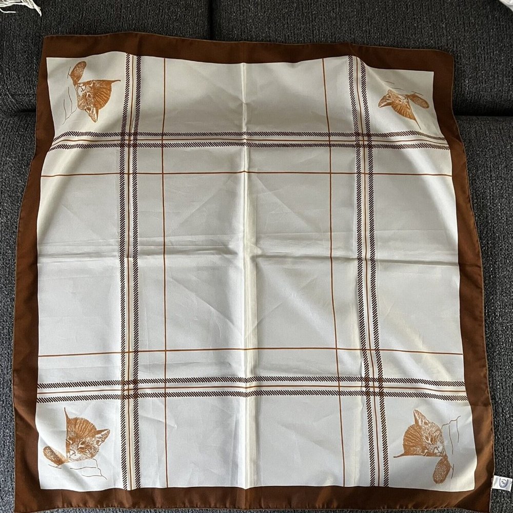 Vintage Hampton Hall Scarf Sleeping Cat Brown Beige